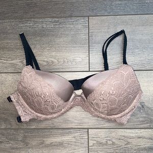 Victoria’s Secret very sexy push-up bra 32D